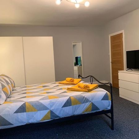 Fantastic Large 2 X Bedroom Flat, Free Parking Sale Exterior foto