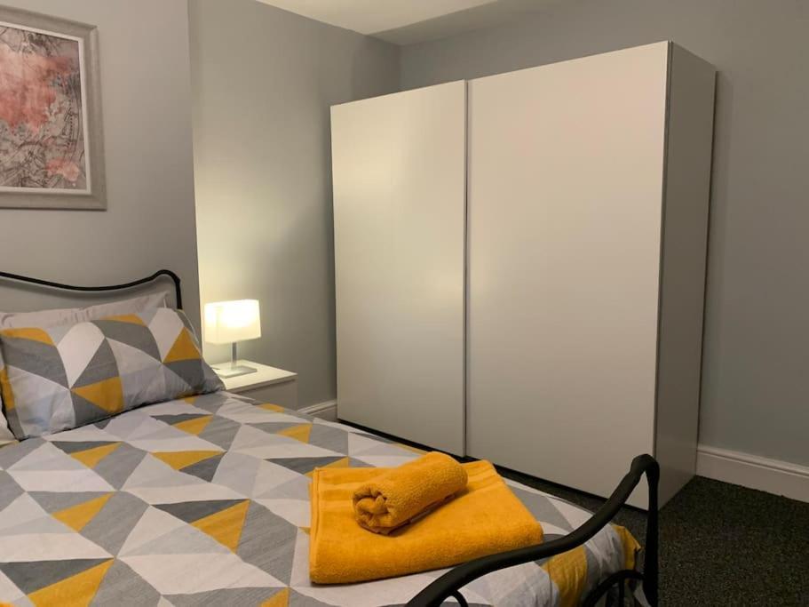 Fantastic Large 2 X Bedroom Flat, Free Parking Sale Exterior foto