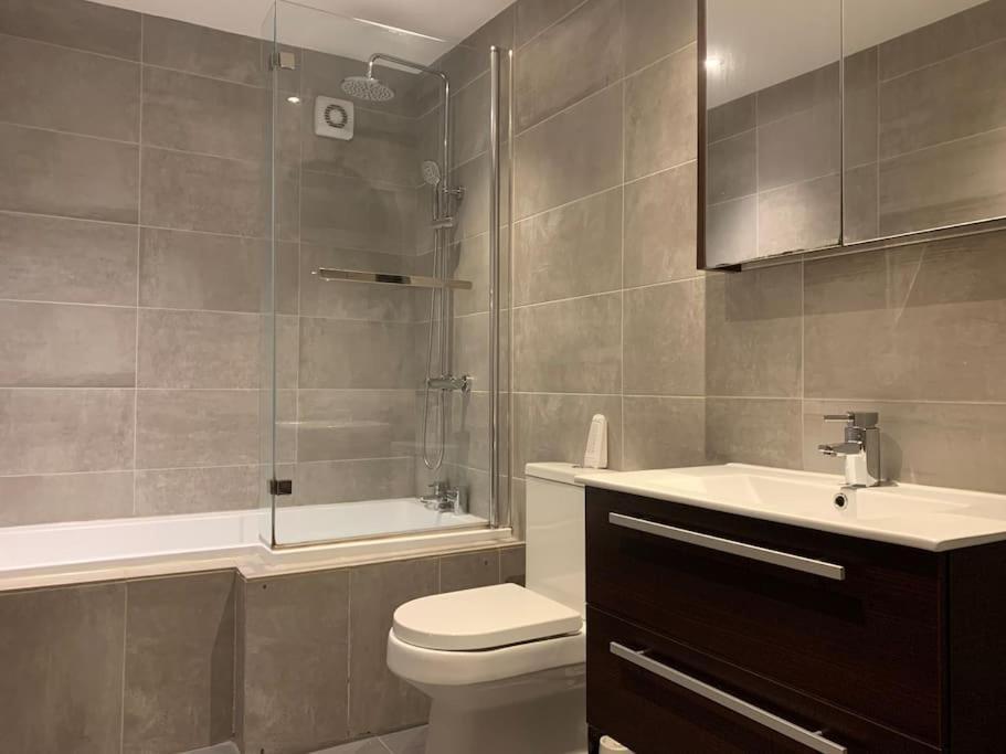 Fantastic Large 2 X Bedroom Flat, Free Parking Sale Exterior foto