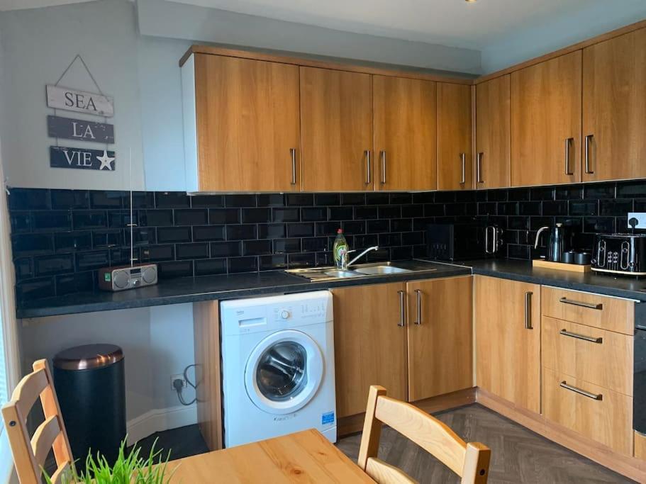 Fantastic Large 2 X Bedroom Flat, Free Parking Sale Exterior foto